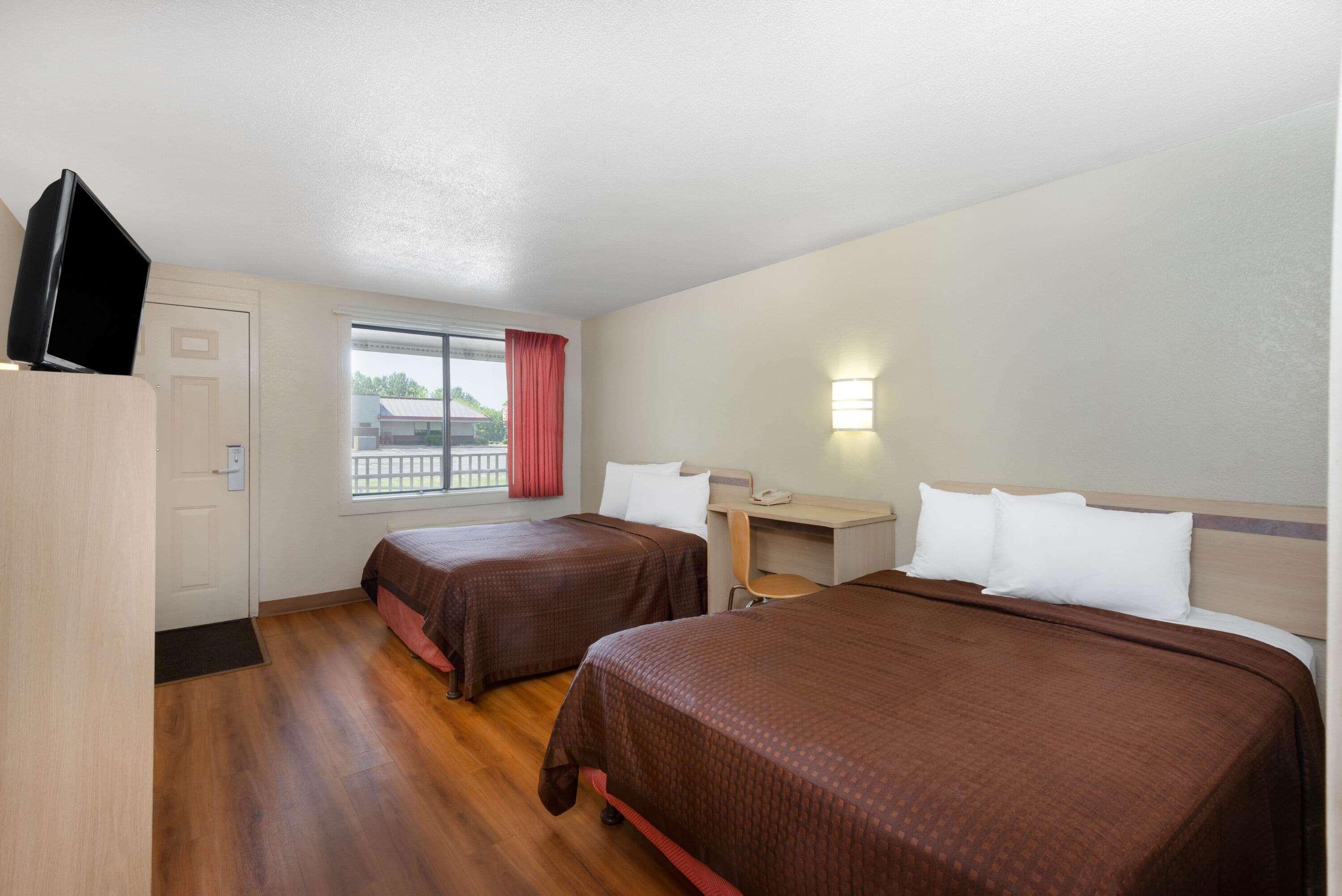 Travelodge By Wyndham Essington / Philadelphia Airport Buitenkant foto